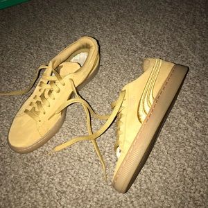 Gently worn tan pumas